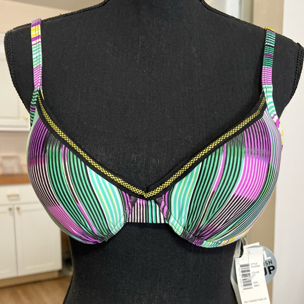 🔥 SALE Kenneth Cole NY 2 piece bikini swimsuit to complete your summer wardrobe